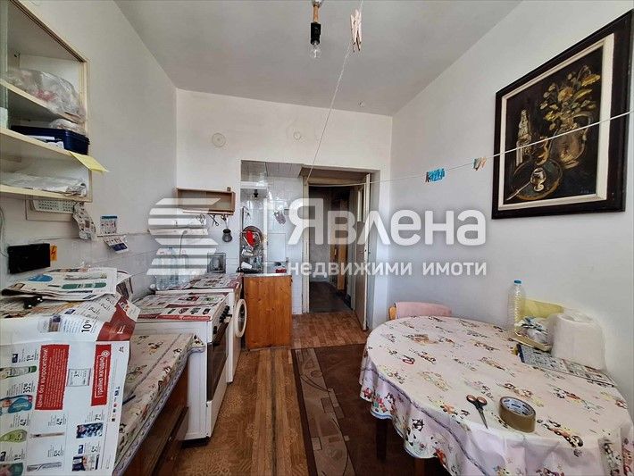Продава се Тристаен апартамент в Ямбол, Център - 91 кв.м за 1044 €/кв.м - Снимка #6