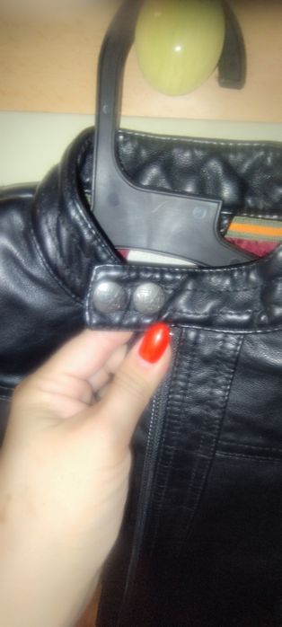 Кожено яке на марката Next