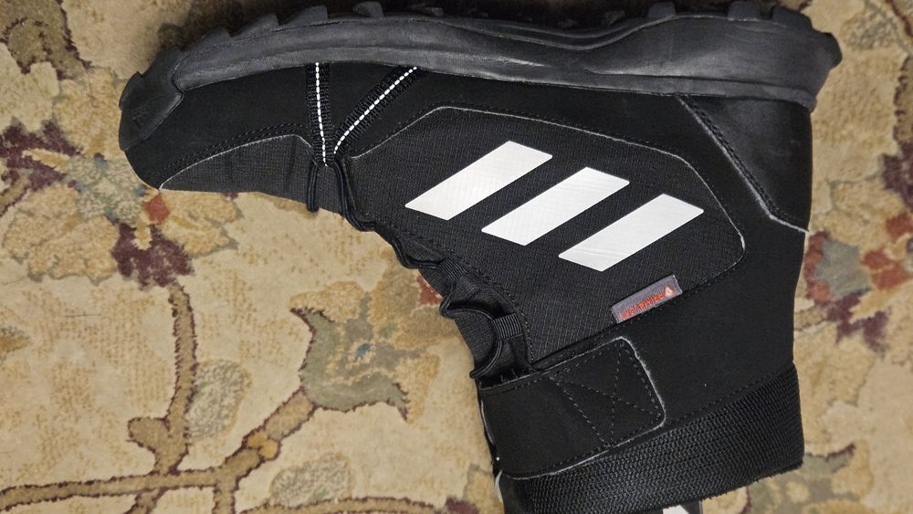 Ghete Adidas Terrex Snow marime 38