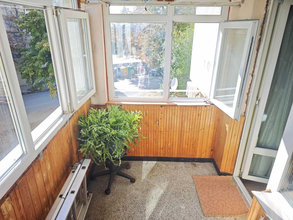 Продава 3-стаен апартамент в Чародейка Север