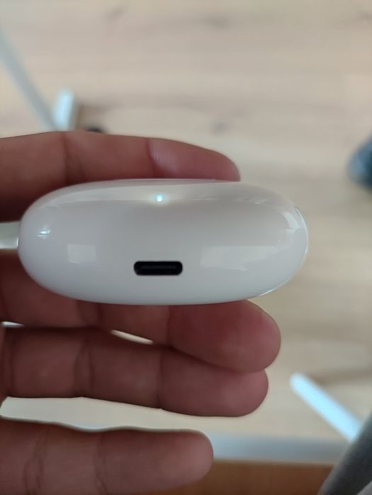 Продавам безжични слушалки