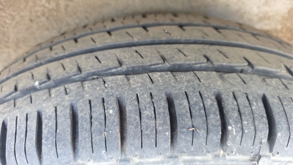 Vand sau dezmembrez ford transit