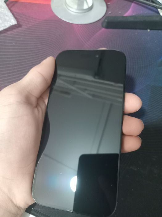 Айфон 15 без царапины