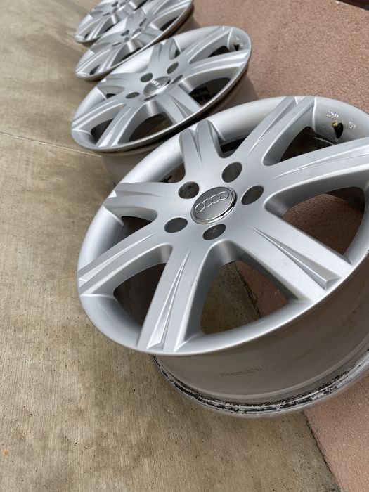 4бр лети джанти 18цола/ 5х130/ет53/ц.отв71.5/7.5J/audi Q7/ауди ку7