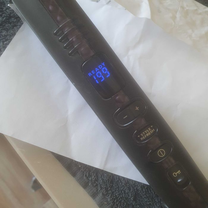 Продавам ел. маша за коса Philips