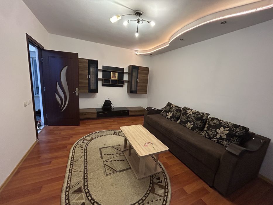 Vanzare apartament 2 camere decomandat cu gradina