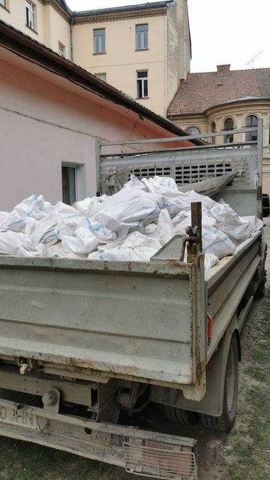 Transport moloz autorizat, oferim acte, materiale din constructii, deb