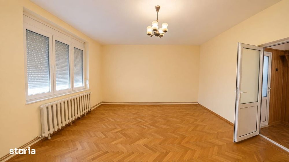 Casă cu 3 dormitoare și teren de 539 mp, Satu Mare str St, O Iosif