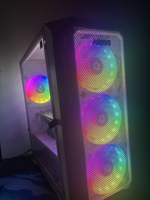 Vand pc gaming i5 11400f rx 580 8gb racire pe lichid (schimb cu cross sau scuter)