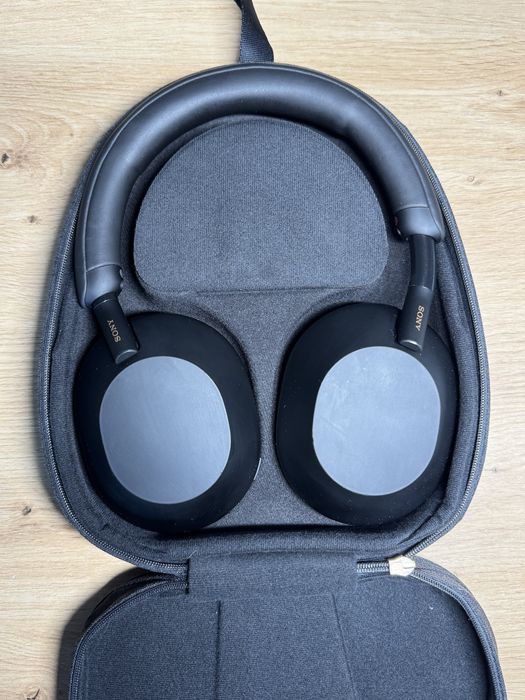 Casti over ear sony WH-1000 xm5