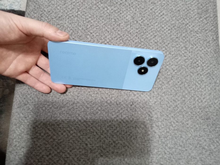 Продам смартфон.