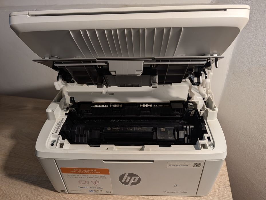 Imprimanta multifuncționala laser HP M140we