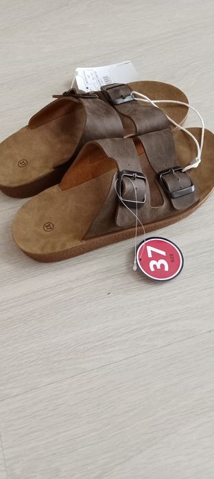 Новые качественные шлепки.