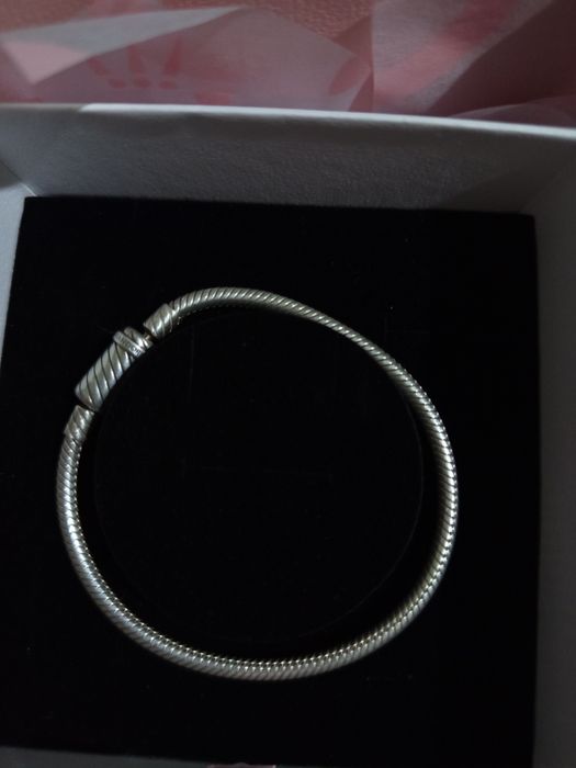 Продам PANDORA браслет