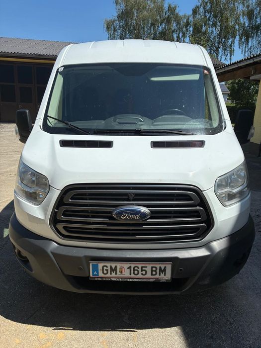 Ford Transit autoutilitară
