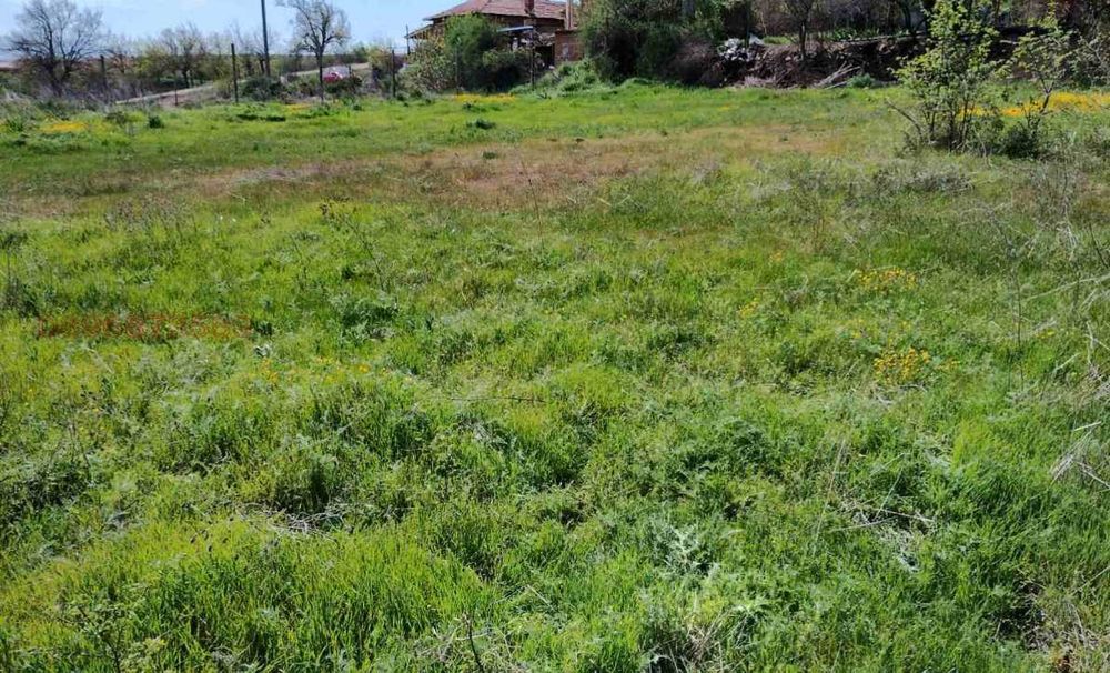 Дворно място с прекрасна гледка в с. Калугерово, обл. Пазарджик