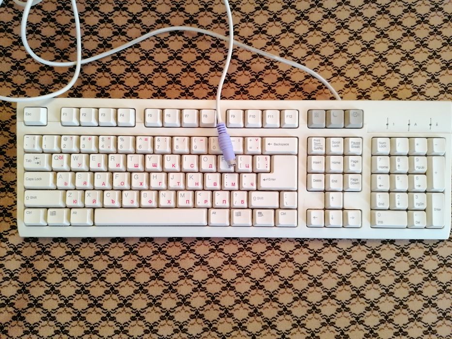 Частичен набор от компютър за Windows 98/XP