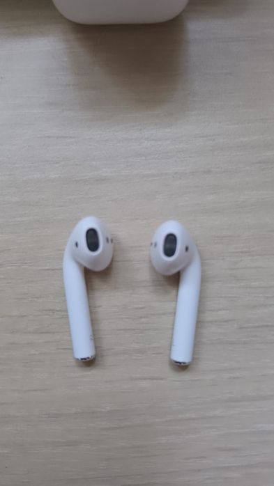 Apple AirPods 2,White