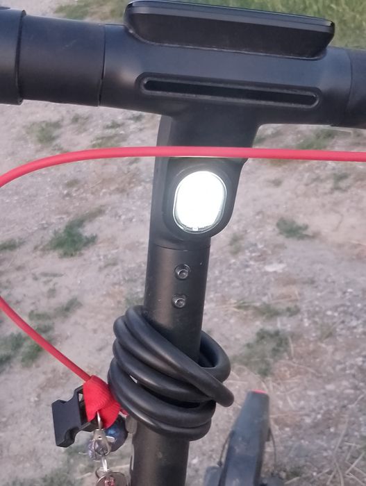 Vând trotineta electrica