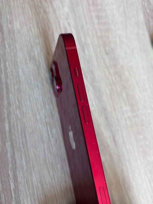 iPhone 13 red product