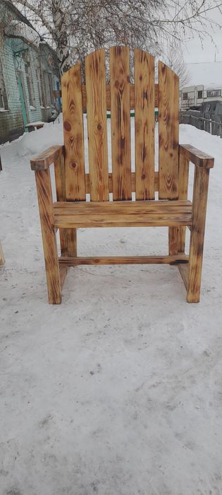 Стул-кресло  из дерева