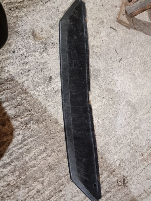 Долна решетка предна броня