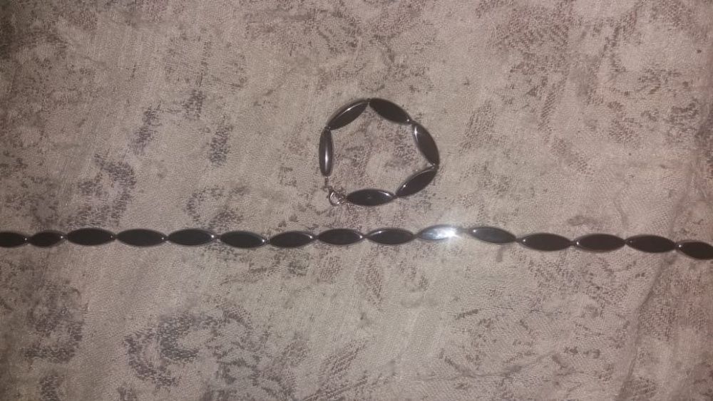 комплект браслет и ожерелье.