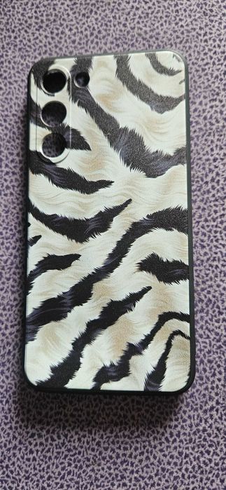 Продавам кейс за телефон samsung S 23+/ самсунг/