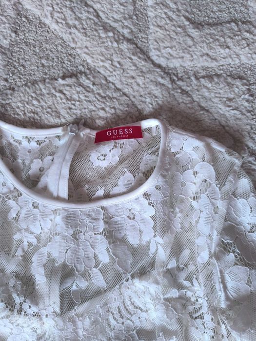 Рокля GUESS, размер XS, гр. обиколка 80см, от мишница до долу 60см.