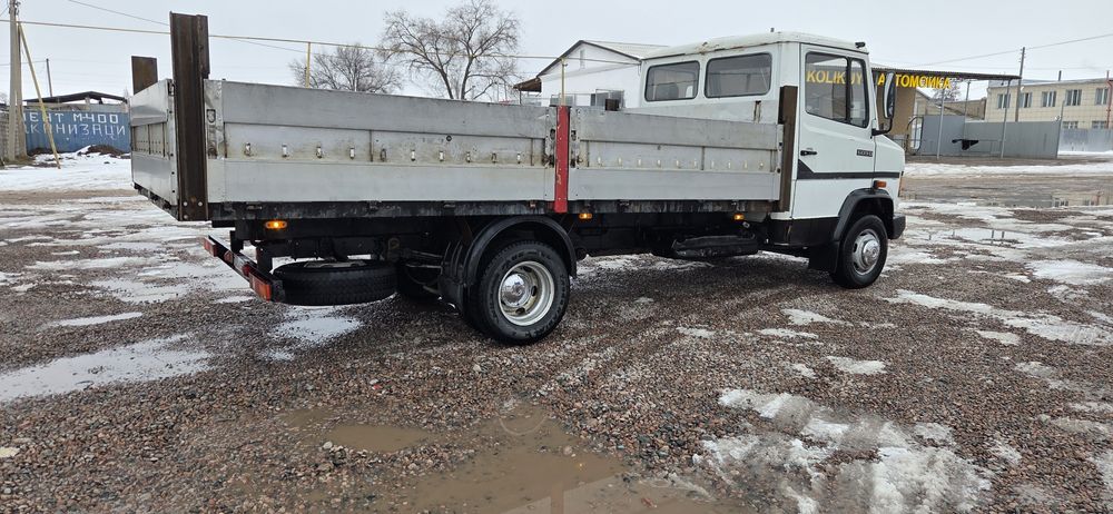 Мерседес бенс 609