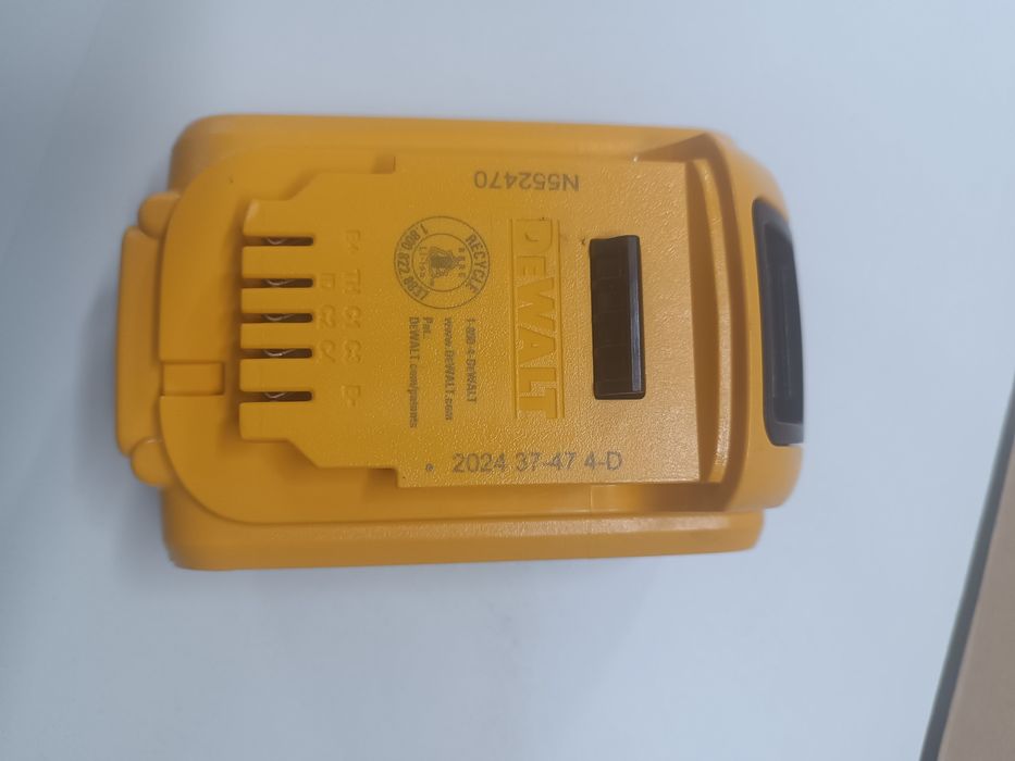 Батарея девольт DeWalt 5 Ah