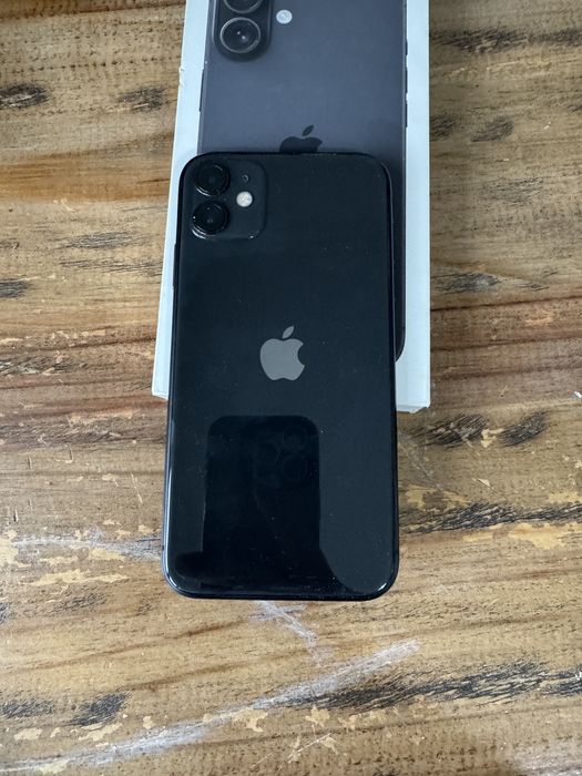 Iphone 11, с коробкой, 2 симкарты