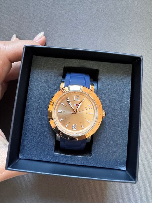 Дамски часовник Tommy Hilfiger