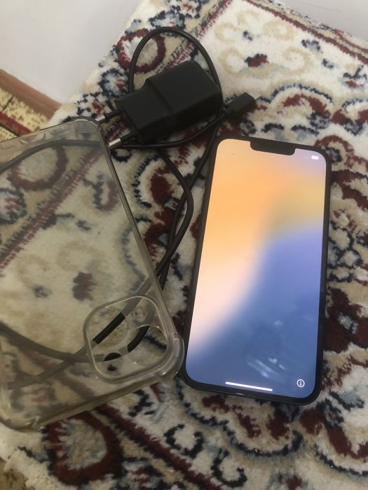 Айфон 13 в идеальном состоянии