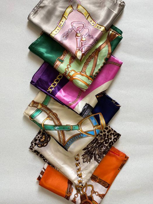 Платок, шарф, палантин шёлковый.