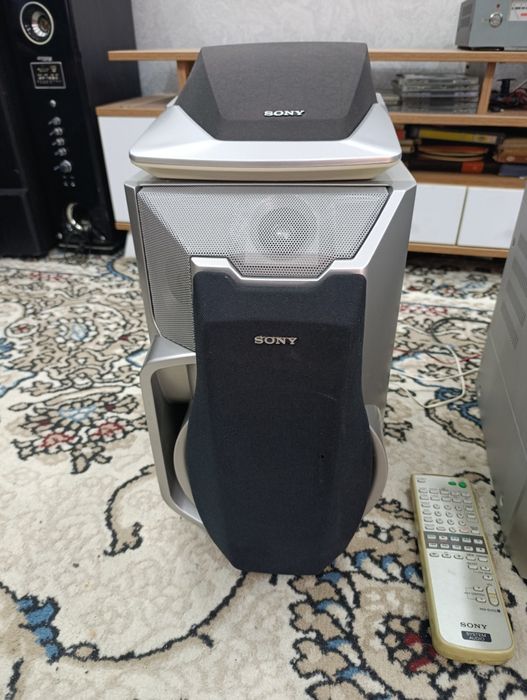 Музыкальный центр Sony vx 8