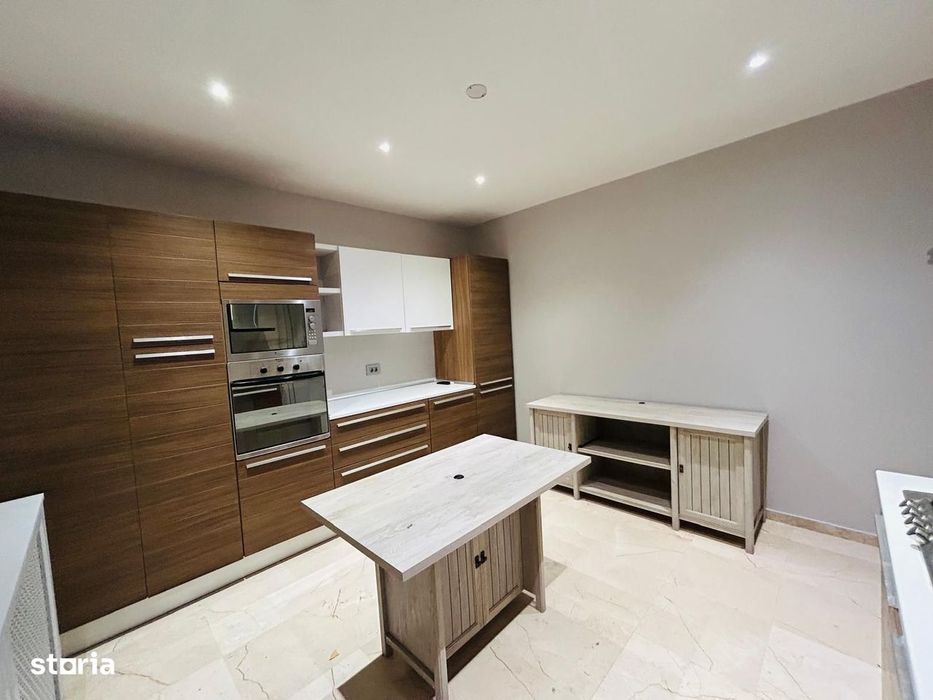 Vila 6 camere,  Complex Rezidential, aproape de British School