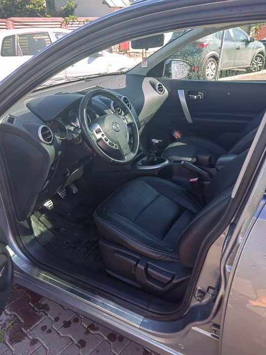 Nissan Qashqai J 10