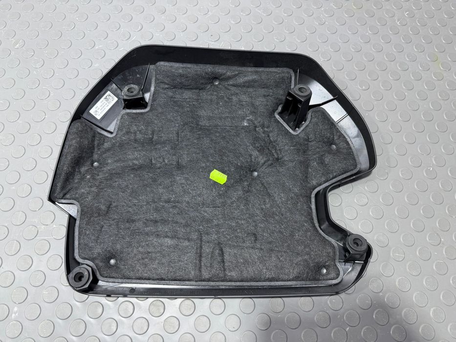 Capac motor BMW X1 U11 X2 U10 Seria 1 F70 Seria 2 U06 OEM 8598144