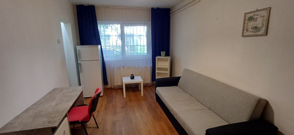 PF închiriez în Zorilor garsonieră