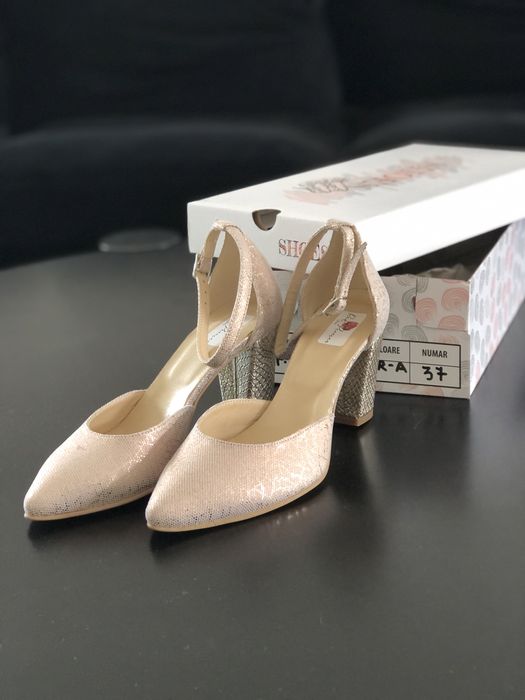 Pantofi piele naturală, mărimea 37