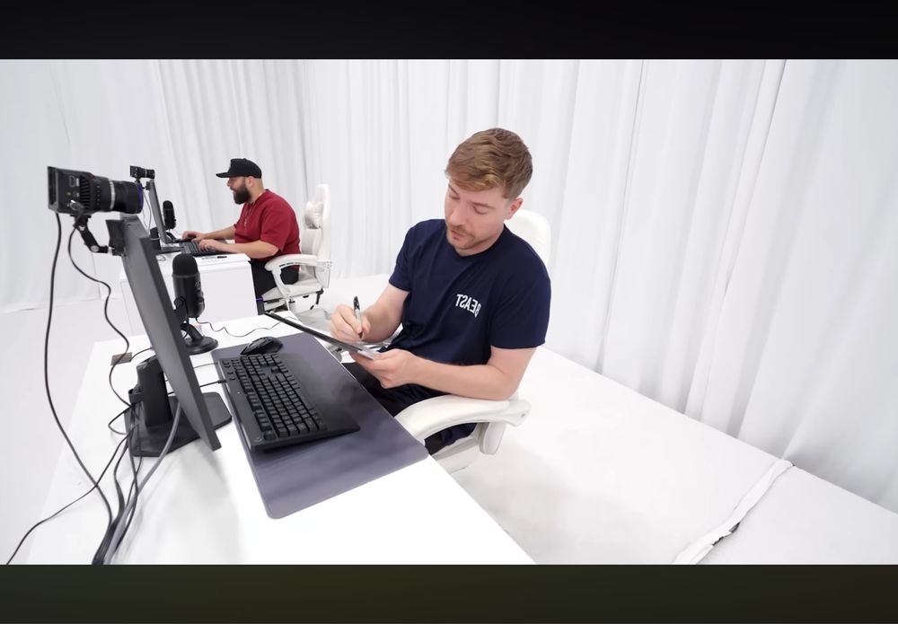Клавиатура Logitech G213
