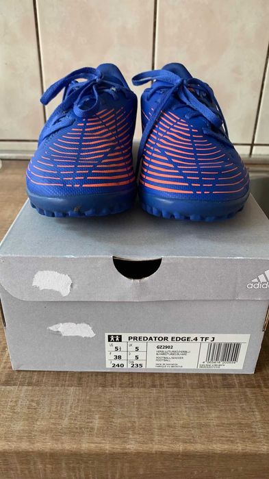 Ghete fotbal ADIDAS PREDATOR - 38