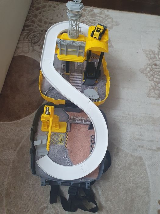 Продам игрушку Конструктор Баскпарк