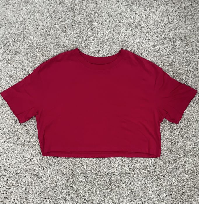 Tricou cropped roz