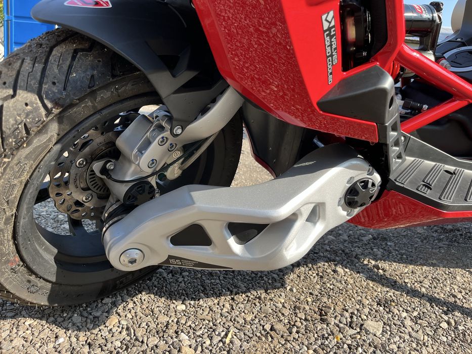 Scuter Italjet Dragster/Ducati 125 cc impecabil/full led/ABS/ESP/ETC