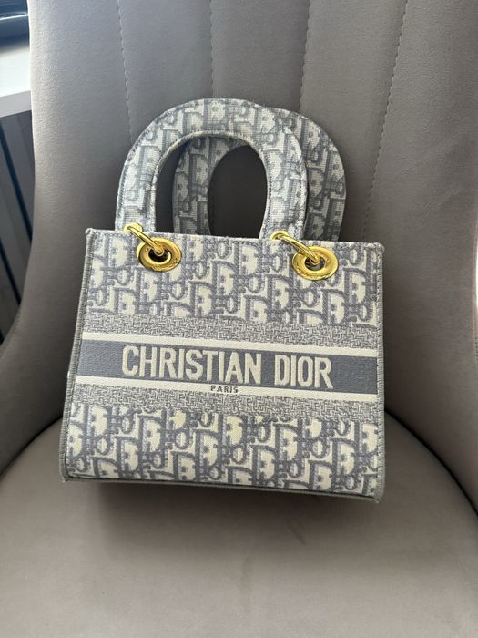 Сумка под диор