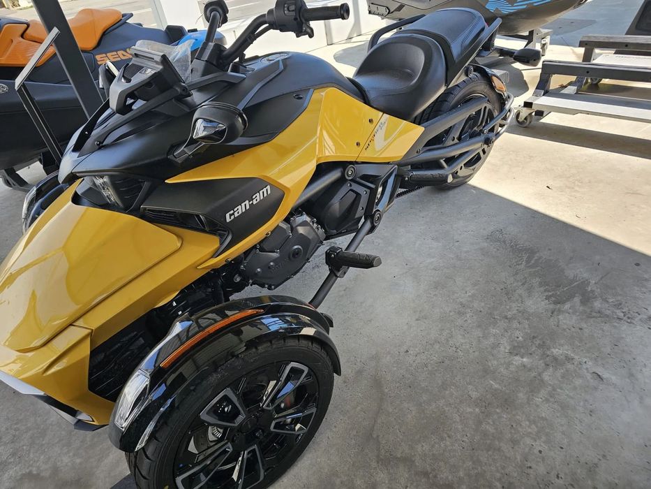 Can-Am Spyder Can-Am Spyder 3fs Yellow/Black 2026