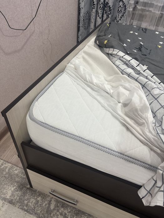 Кровать двухспальная