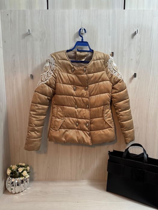 Бежово Яке с бродерия